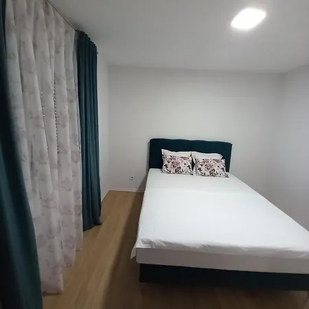 Muric Apartman 9 Hotel